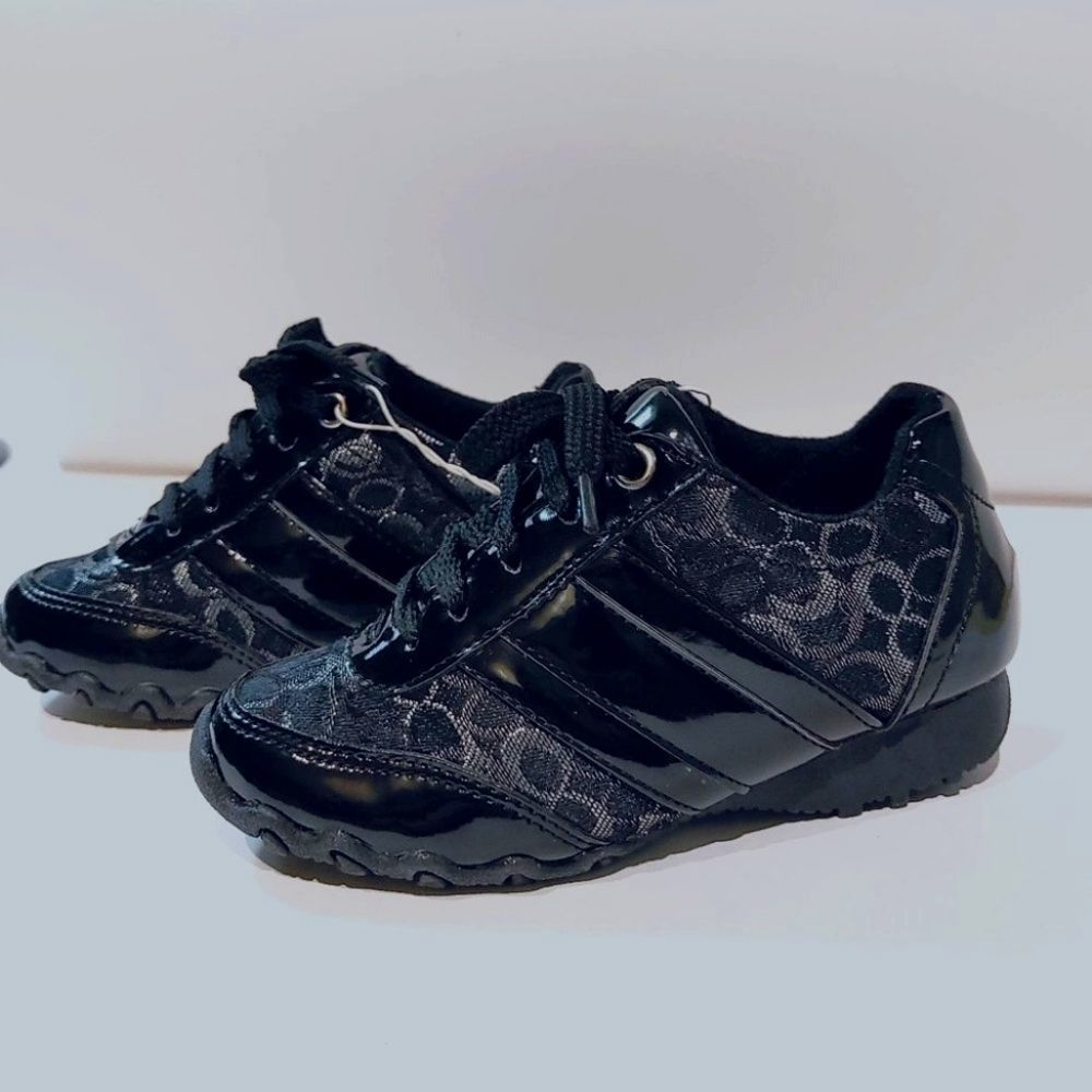 NWOT Go Fresh Zippy Running Shoes For Girls Black